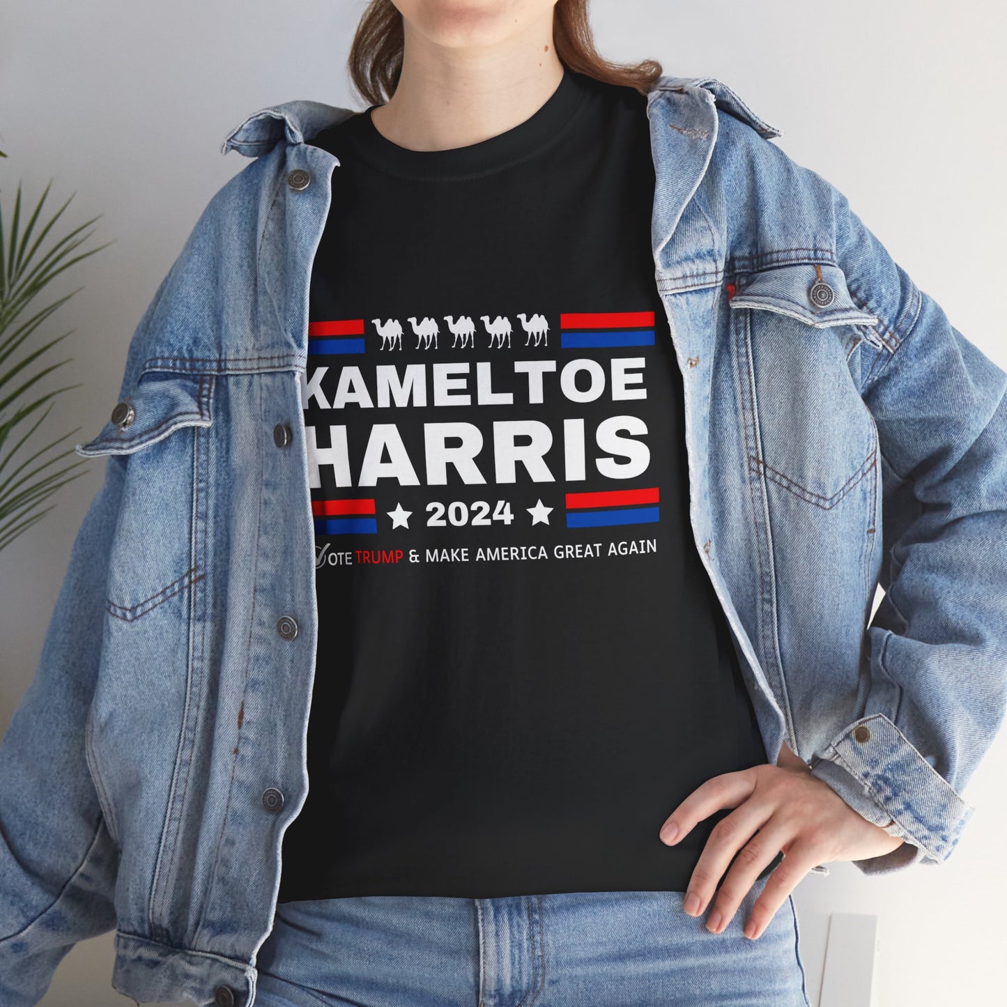 Kameltoe Harris 2024 - Vote Trump - Premium Dark Gildan T Shirt