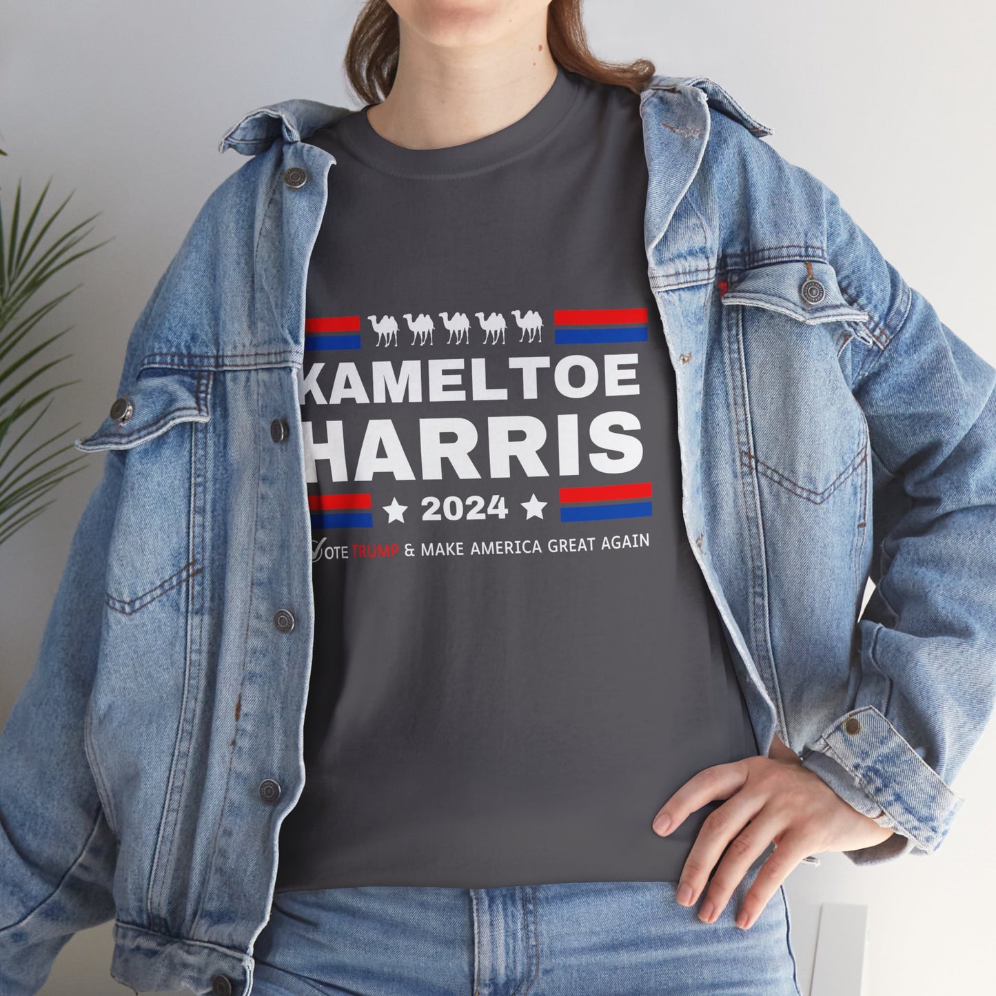 Kameltoe Harris 2024 - Vote Trump - Premium Dark Gildan T Shirt