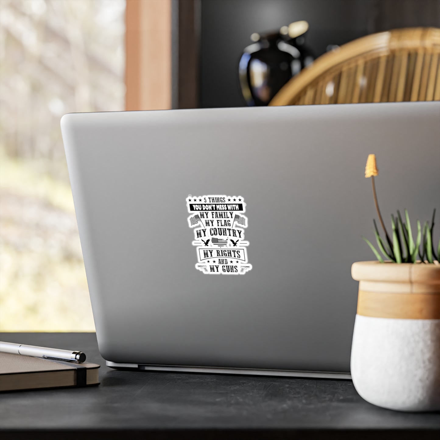 5 Things You Don't Mess With Kiss-Cut Vinyl Decals